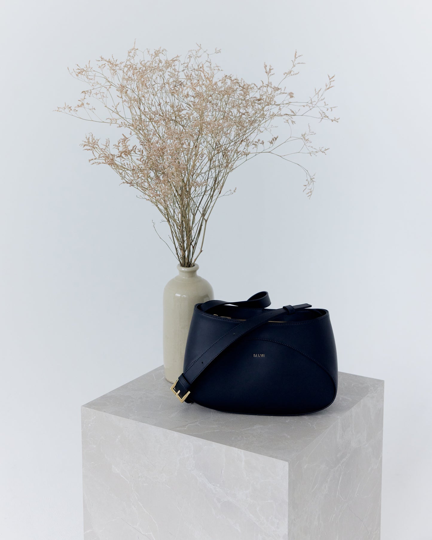 POMONA black